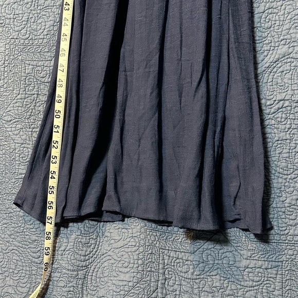 Lily Rose Navy Blue evening/Maxi Dress, Halter top w/ Gold accent. Size Small - Picture 5 of 6